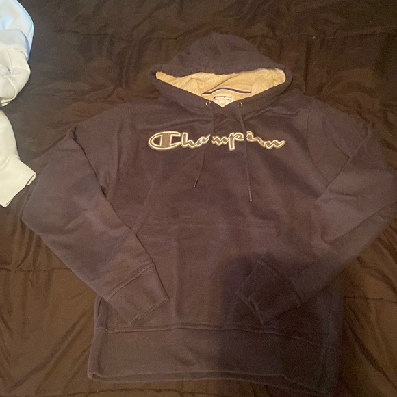 Clothing bundle (adidas, champion, guess, and Celtics) - Picture 5 of 6